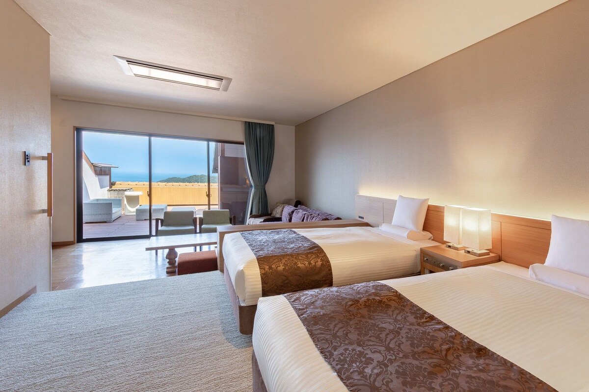 [Open-air Hot Spring Bath] Premium Twin Room
