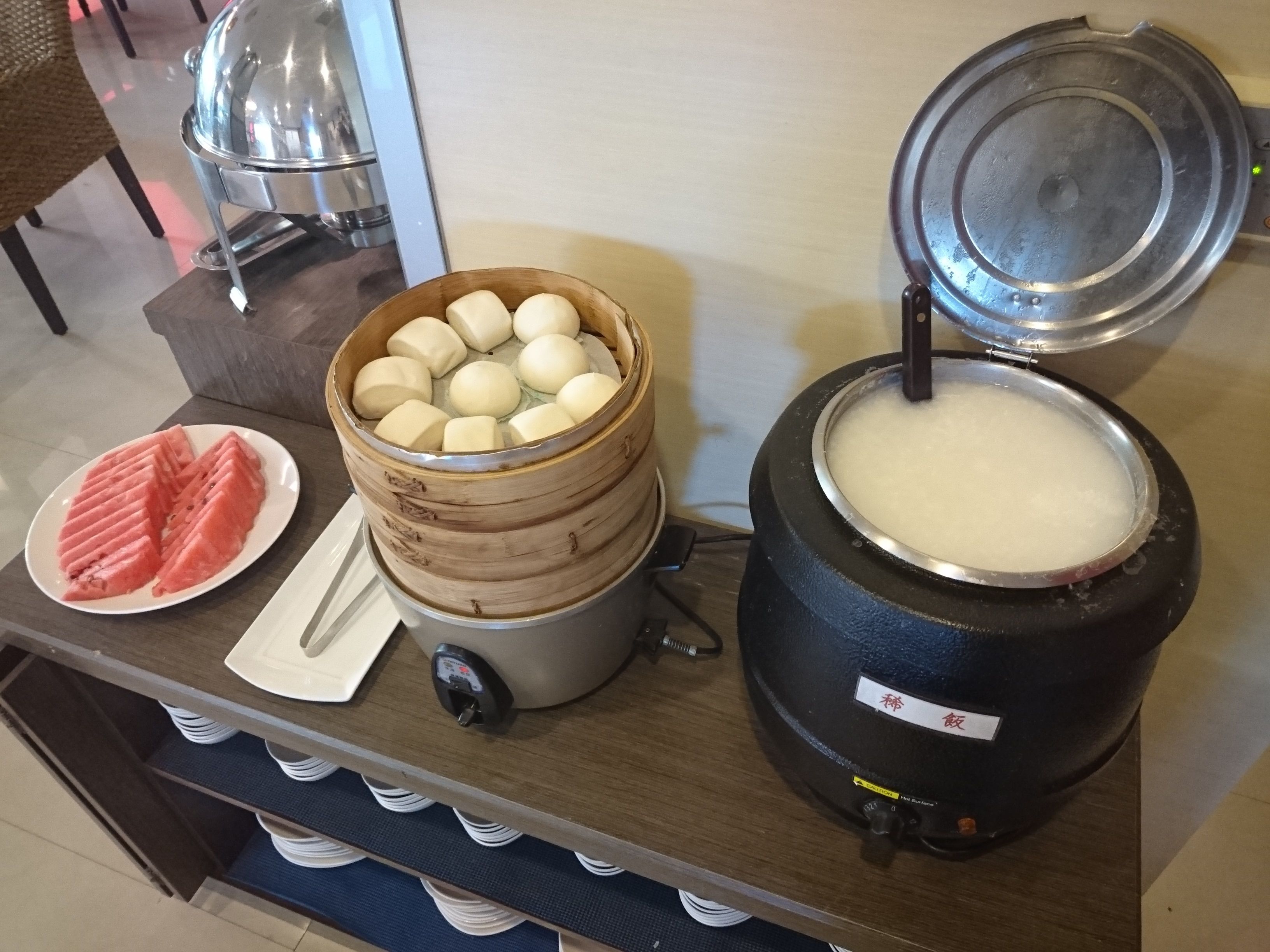 daily to-go breakfast (twd 100 per person)