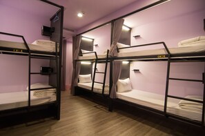 Soundproofing, free WiFi, bed sheets - backpackers hostel - Changchun (Taipei)