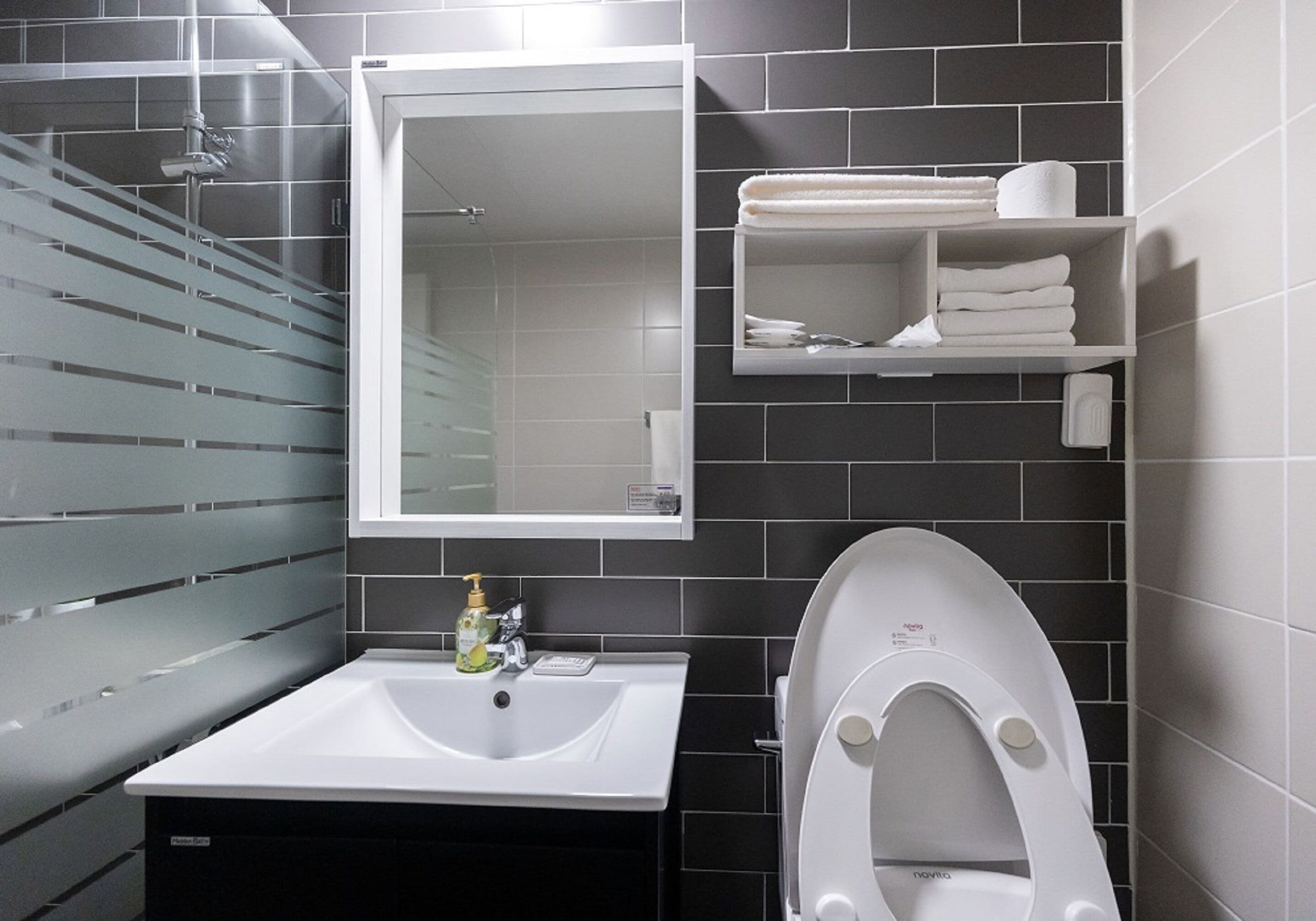 Family Room (No Cooking) | Bathroom | Shower, free toiletries, hair dryer, towels
