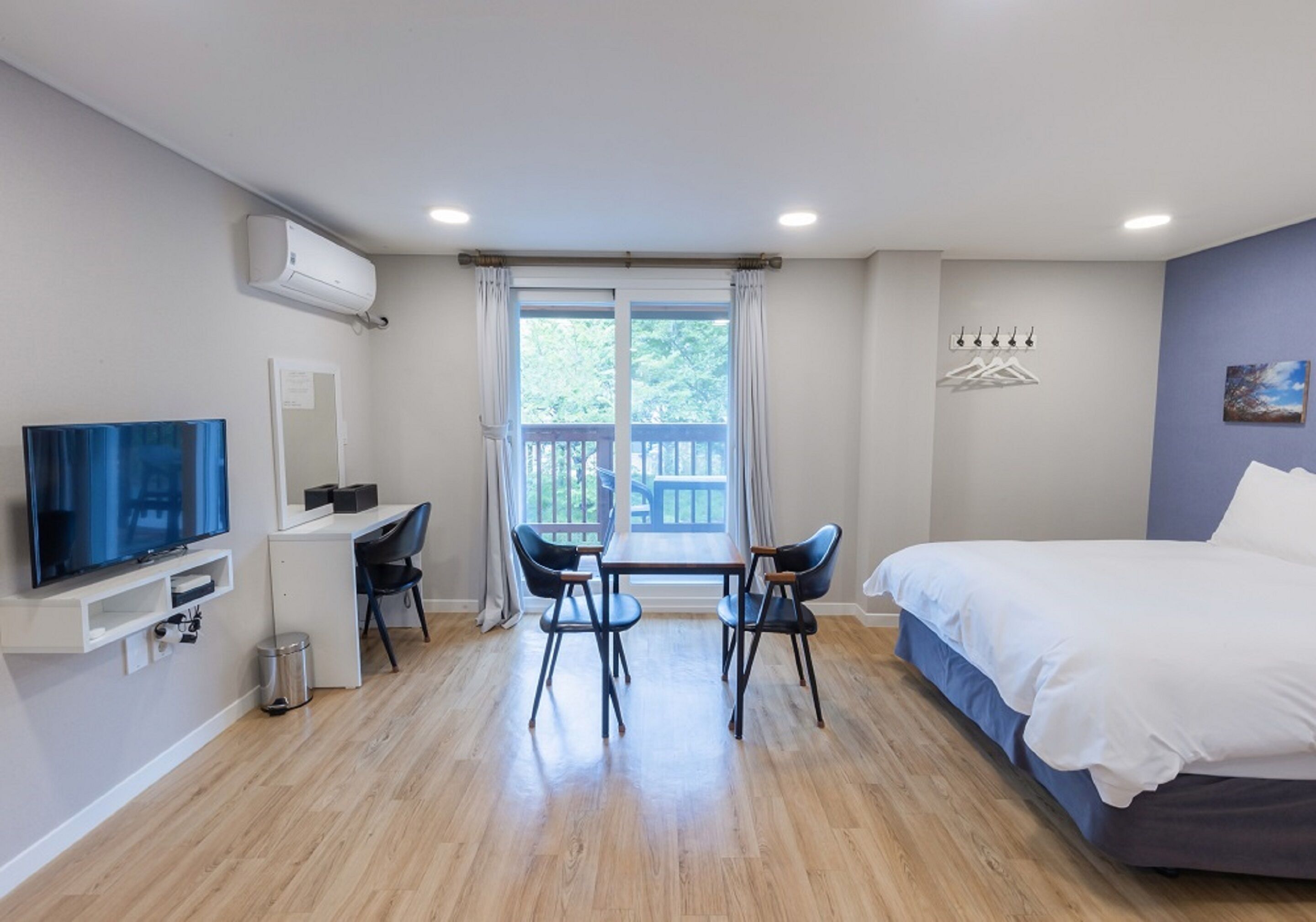 2인실 특 일반 (취사불가) | 고급 침구, 오리/거위털 이불, 암막 커튼, 무료 WiFi