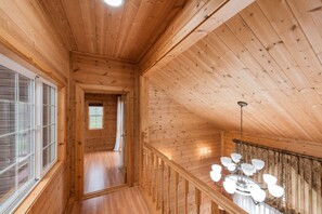 Family Duplex, 3 Bedrooms (38 PY) | Living area | Flat-screen TV - Sumang Pension (Seogwipo)