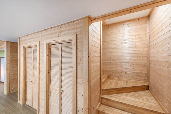 Family Duplex, 2 Bedrooms, Non Smoking (29 PY) | Living area | Flat-screen TV - Sumang Pension (Seogwipo)