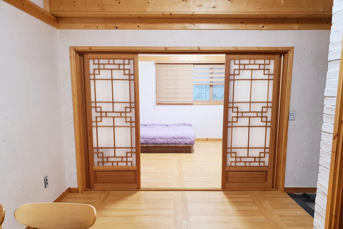 Matelas Select Comfort, coffres-forts dans les chambres