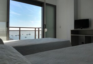 Double Room, Balcony, Sea View | Minibar, in-room safe, desk, blackout curtains - Hotel Ribera (San Javier)