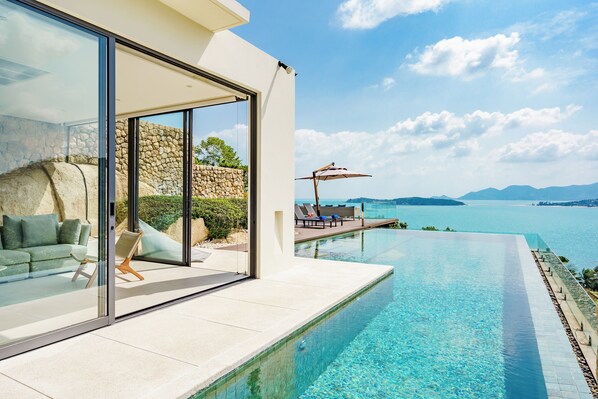 Private pool
