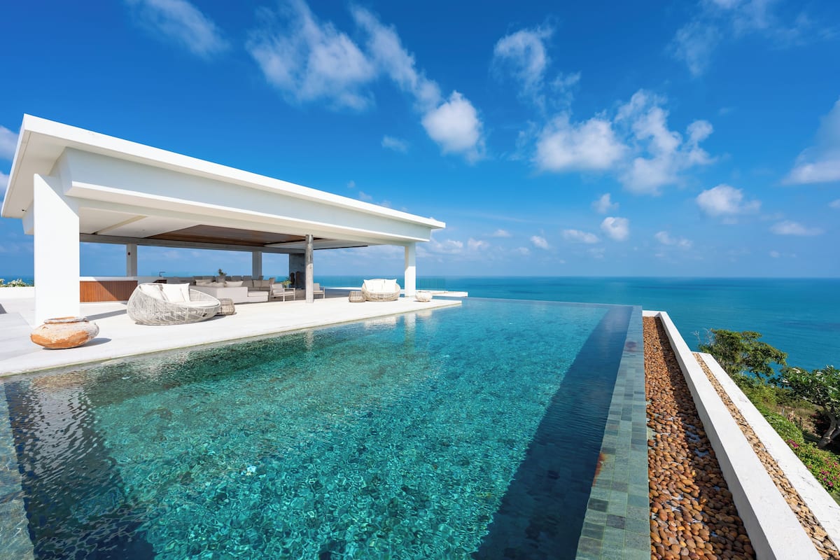 Private pool
