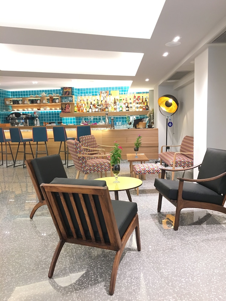 360° Degrees Hotel by null