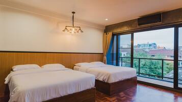 Family room | Rollaway beds, free WiFi, bed sheets