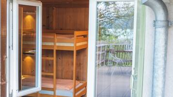 Chambre Quadruple, salle de bains commune