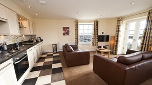 Lounge - Harbourside Apartments (Scarborough)