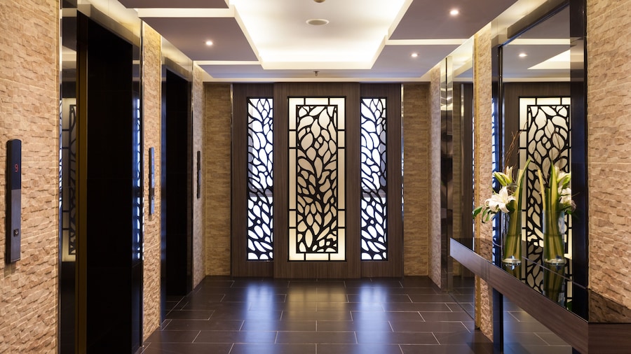 Grand 5 Hotel & Plaza Sukhumvit Bangkok