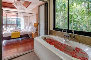 Two-Storey Pool Villa | Egyptiske bomuldslagner, premium-sengetøj