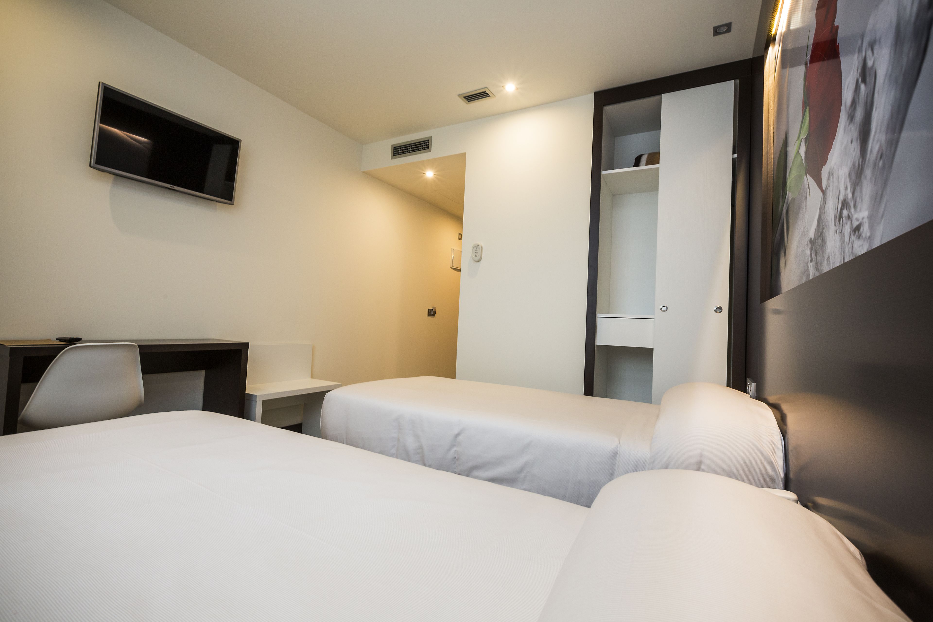 double room, 2 single beds | desk, blackout curtains, free wifi, bed sheets