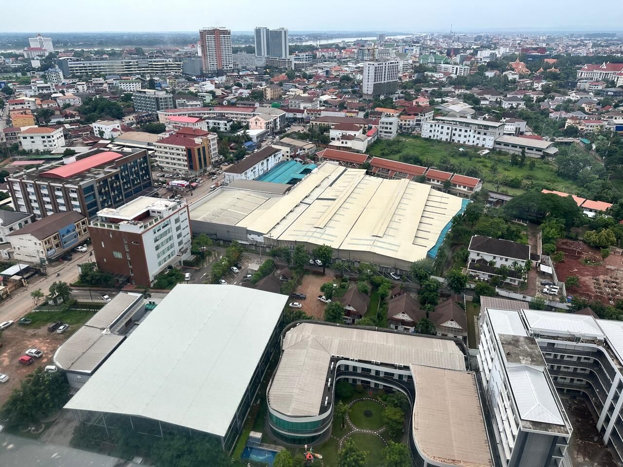 exclusive suite, 1 double bed, non smoking, river view | premium bedding, minibar, in-room safe, desk