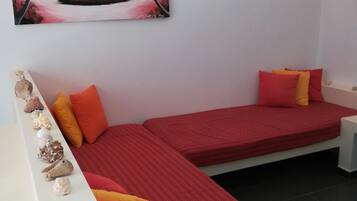 Apartamento estándar, accesible para personas con discapacidad | Sala de estar