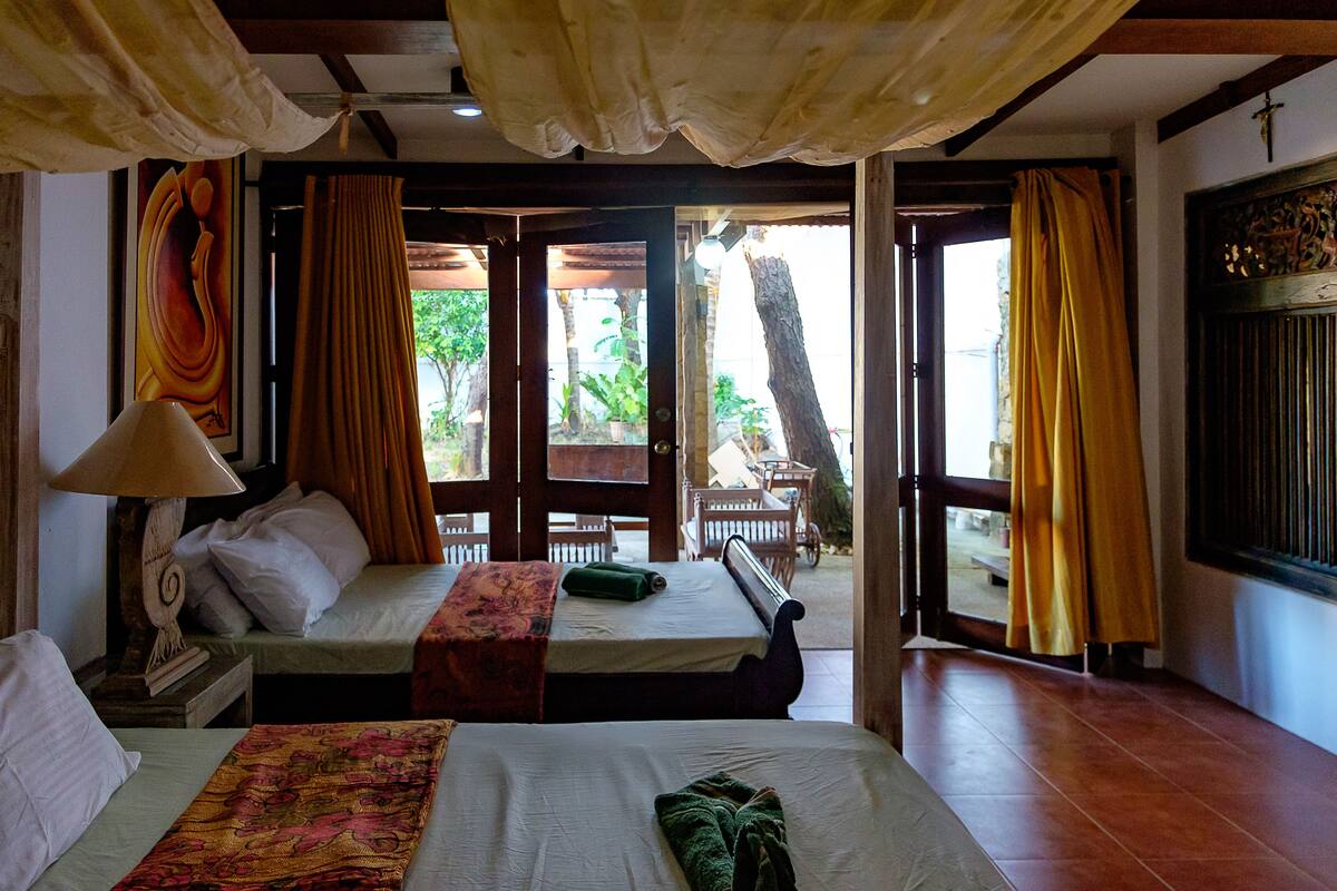 Family Room, Private Bathroom | Rollaway beds, free WiFi