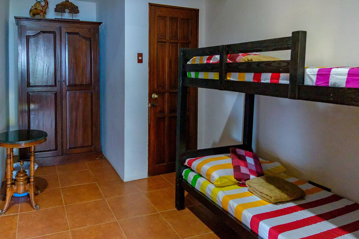 Private Aircon Dorm | Rollaway beds, free WiFi