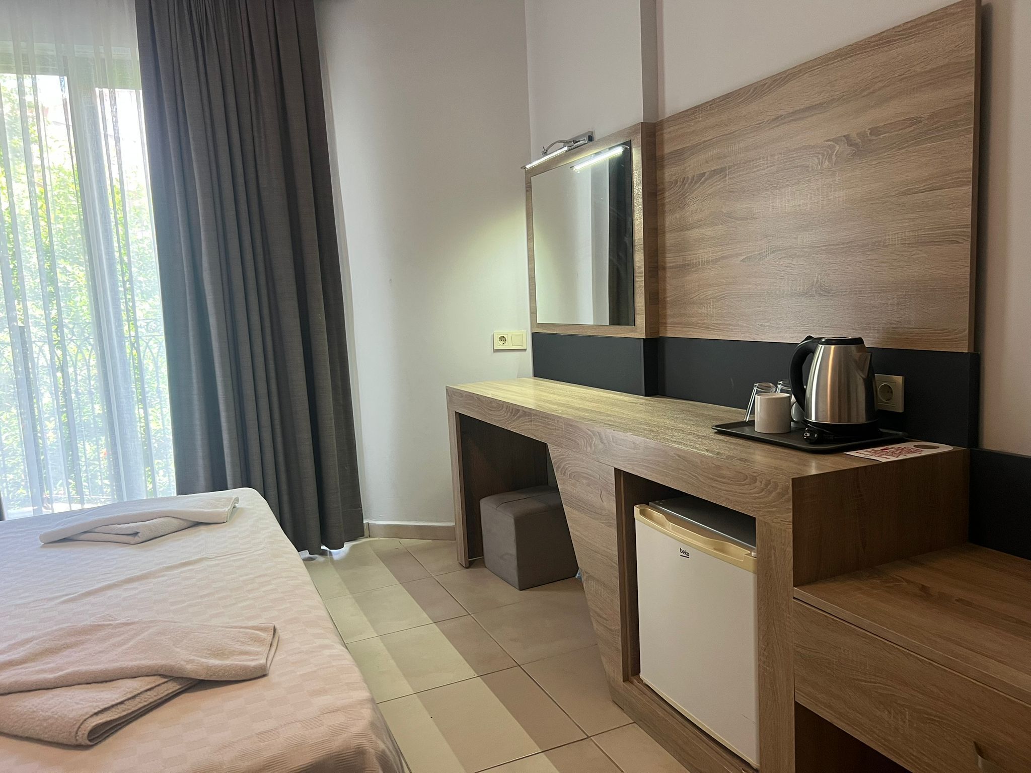 standard double or twin room | 1 bedroom, in-room safe, free wifi