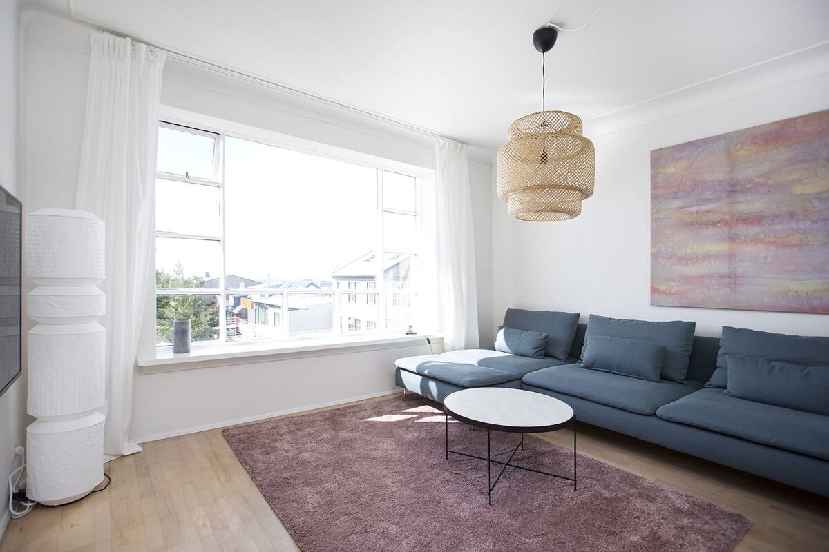 Apartamento, 2 quartos | Wi-Fi de cortesia, roupa de cama