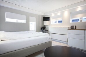 City Studio, 1 Bedroom | Living area