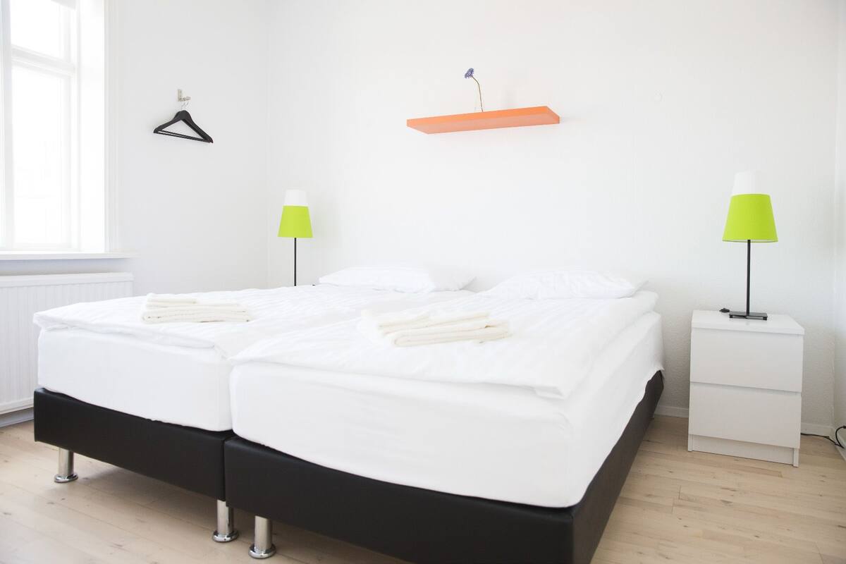 Apartamento, 3 quartos | Wi-Fi de cortesia, roupa de cama