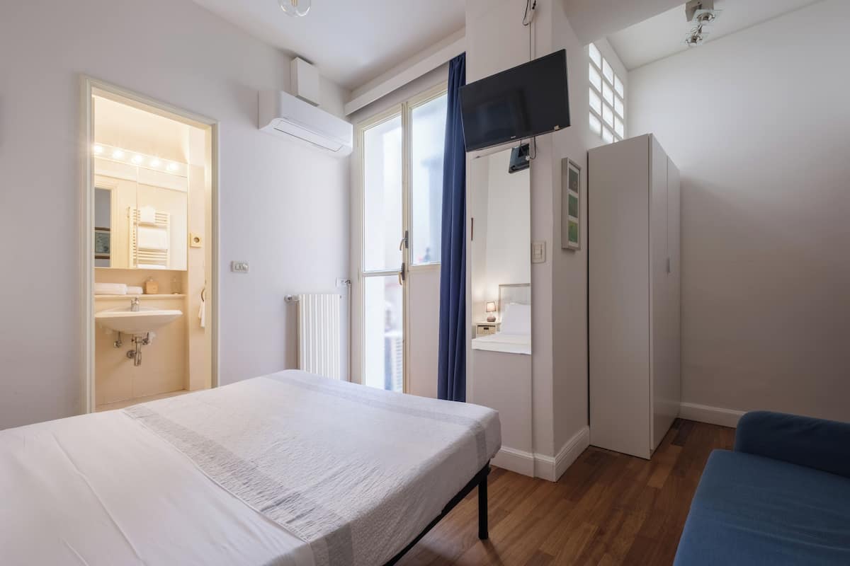 Standaard kamer, 1 tweepersoonsbed, en-suite badkamer | Italiaanse Frette-lakens, luxe beddengoed, donsdekens