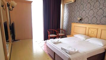 Standard Double or Twin Room, 1 Bedroom | Desk, blackout drapes, free cribs/infant beds, free WiFi