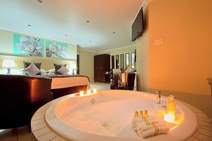 1 bedroom, premium bedding, individually furnished, desk