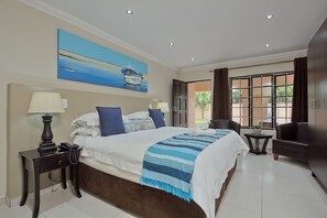 Executive Room | 1 sovrum, sängtillbehör av högsta kvalitet, unika möbler och skrivbord