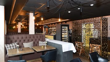 Internationell gastronomi och uteservering