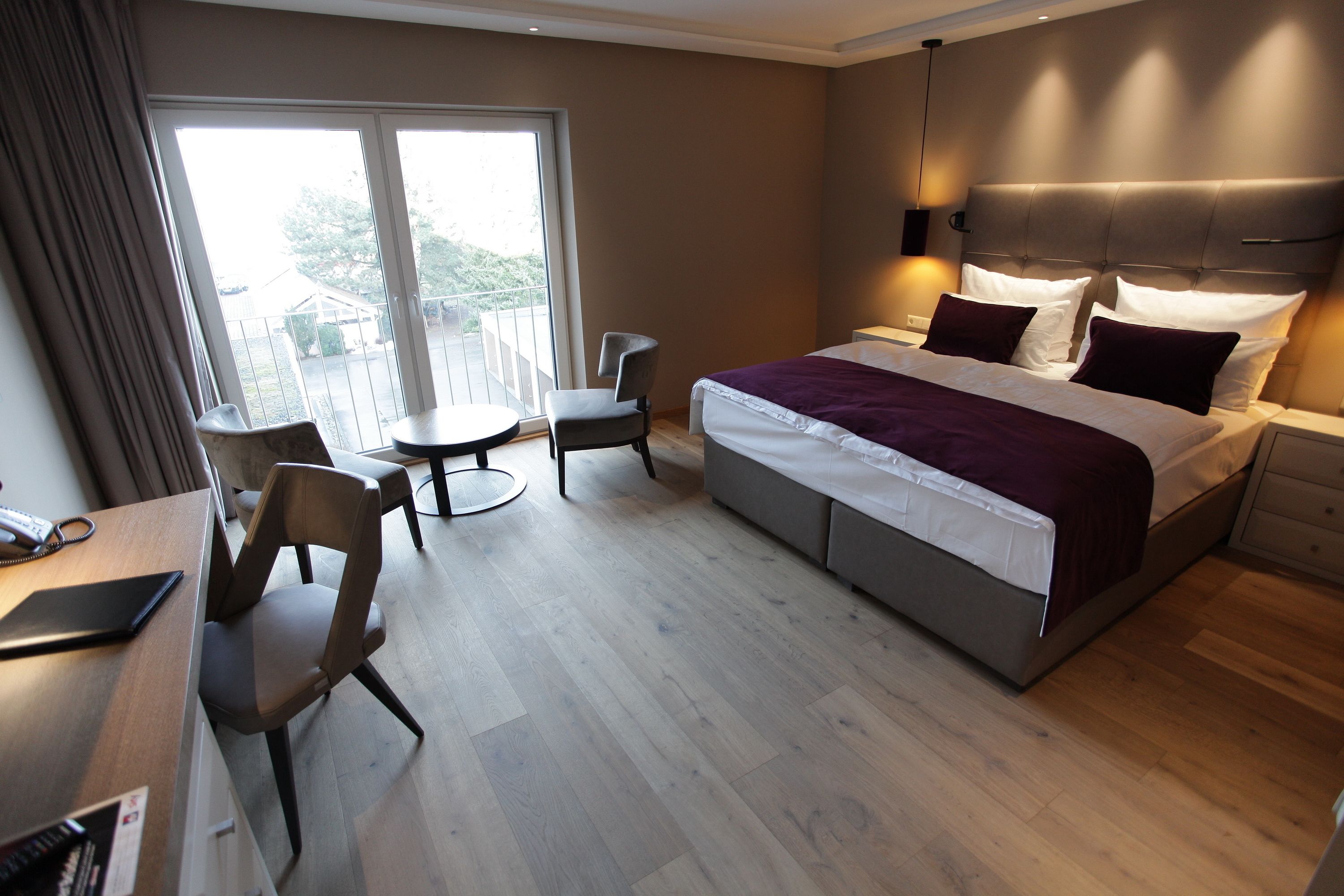 superior room | hypo-allergenic bedding, in-room safe, desk, blackout curtains