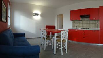 Apartment, 1 Bedroom | Private kitchen