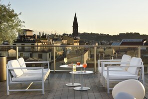 Poolside bar - Glance Hotel In Florence (Florence)