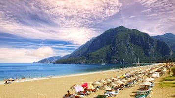 Beach nearby, motor boating