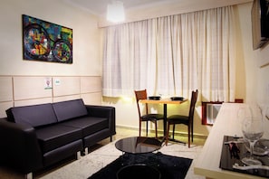 Living area - Hotel Golden Park Sorocaba & Convenções (Sorocaba)