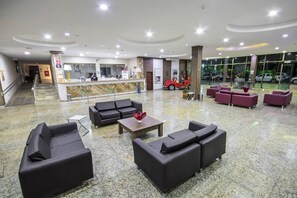 Lobby - Hotel Golden Park Sorocaba & Convenções (Sorocaba)