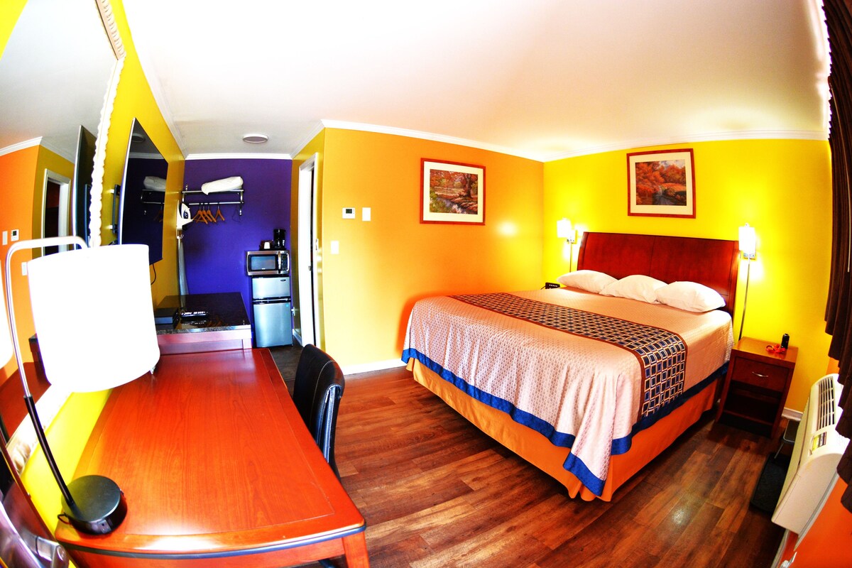 Standard Room, 1 King Bed