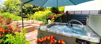 Muntham Holiday Apartments & Town House