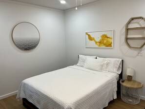 Studio | Individually decorated, individually furnished, free WiFi, bed sheets - Bluebird Bay Resort (Monticello)