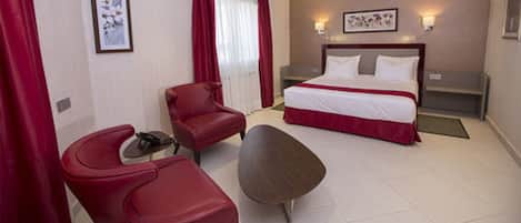 Junior Suite | Memory foam beds, in-room safe, desk, blackout drapes