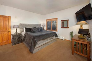 Lejlighed - 1 kingsize-seng med sovesofa (Arapahoe Lodge 1 Bed 2 Bath ALJD) | 1 soveværelse, individuelt design, individuel indretning, gratis Wi-Fi