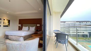 Rom – deluxe, 1 kingsize-seng | Terrasse/patio