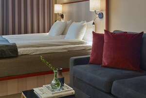 Family Room | Desk, blackout drapes, iron/ironing board, free WiFi