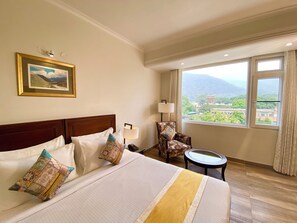 客房 | 高級寢具、書桌