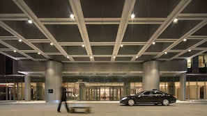 Exterior - InterContinental Shanghai Hongqiao NECC by IHG (Shanghai)