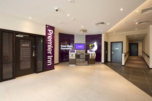 Reception - Premier Inn Derby Cc Riverlights (Derby)