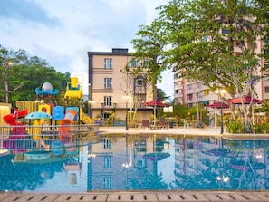 Outdoor pool - ibis Melaka (Malacca City)