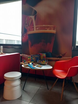 Children’s play area – indoor