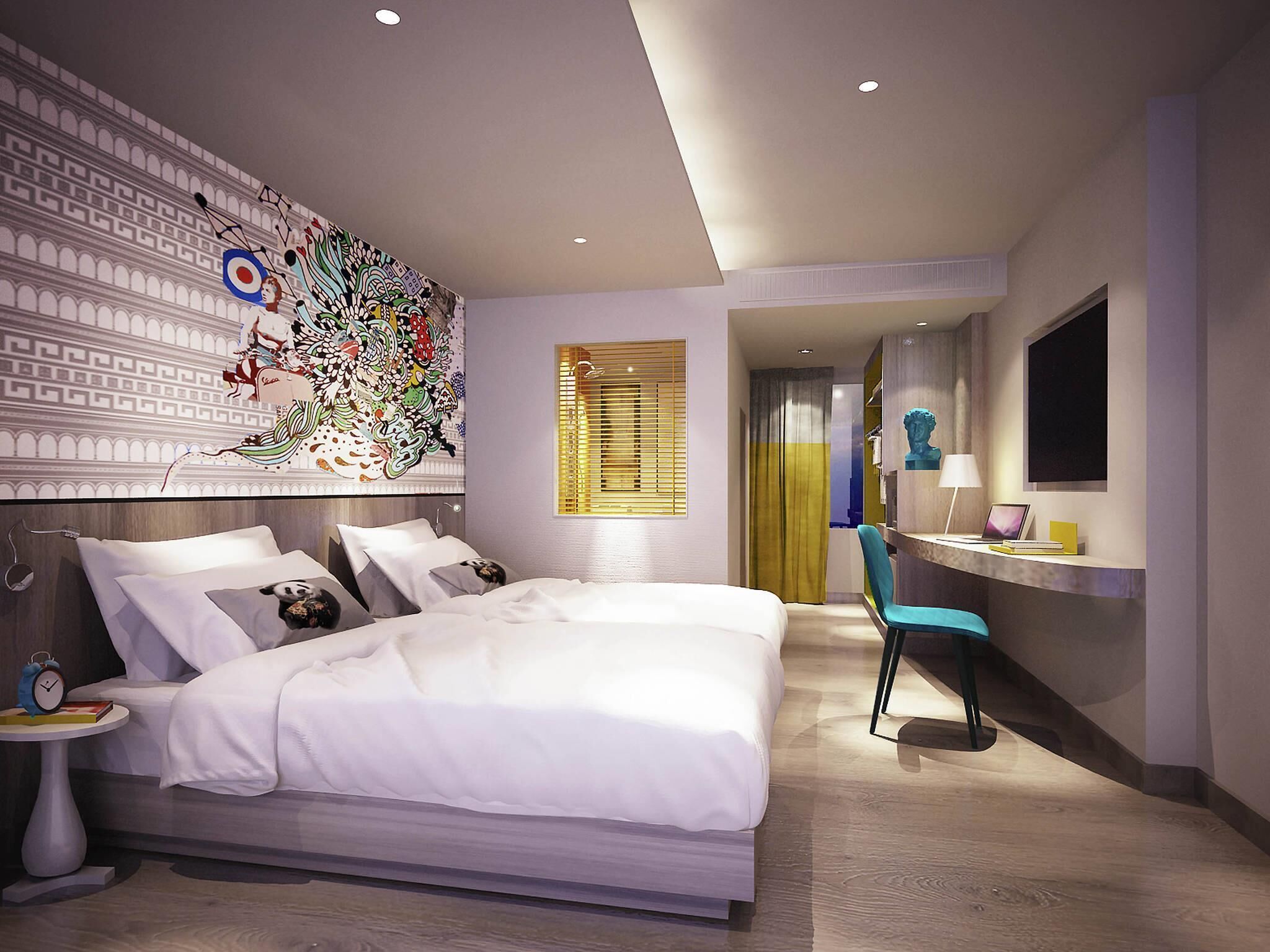 Standard Room, 1 Double Bed | Minibar, in-room safe, individually decorated, desk